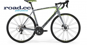 Scultura Disc 4000 w karbonowej elicie road.cc [video]