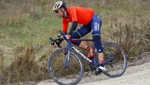Nibali i Colbrelli mierzą wysoko w Strade Bianche [video]