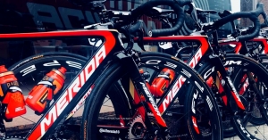 Reacto czy Scultura? Co wybierają kolarze na Giro d'Italia?