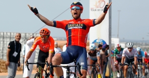Colbrelli daje pierwsze zwycięstwo Bahrain-Merida w sezonie [video]