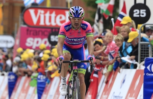 18. etap TdF: Serpa mocny na Alpe d’Huez