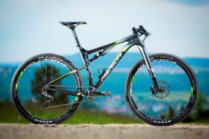 Ninety-Six chwalony przez bikeworld.pl